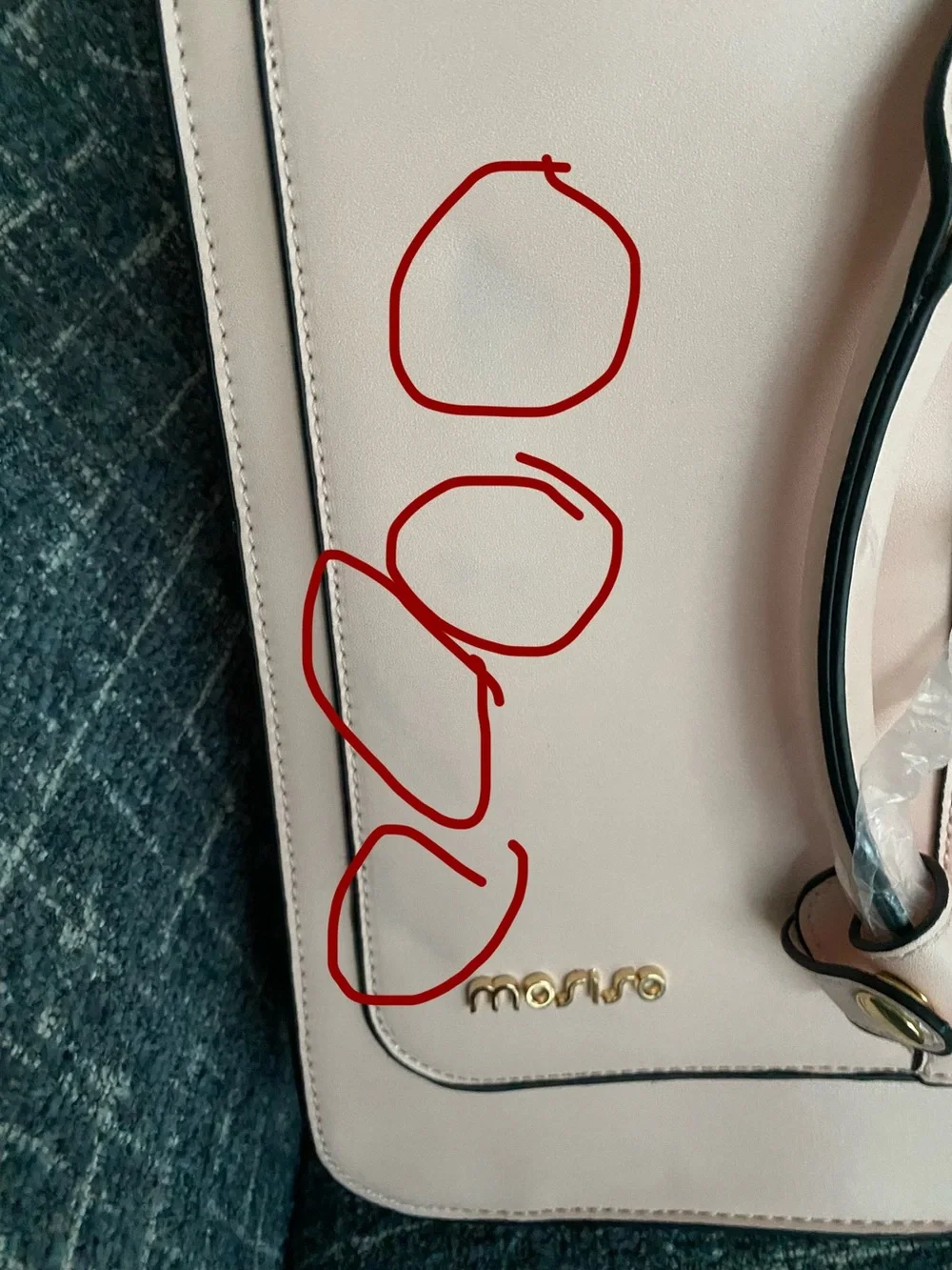 Huge pink bag that fits a laptop